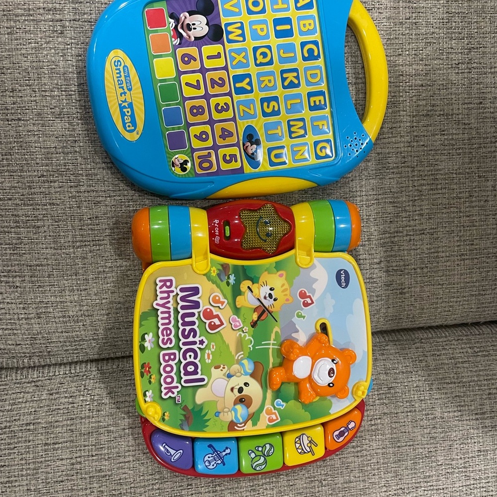 Musical Rhymes Book and Smart Pad - Blue and Yellow